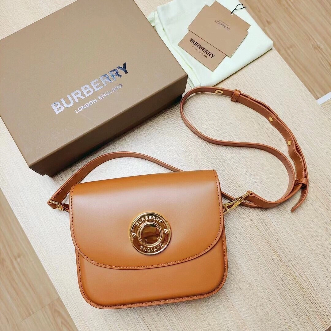 MOMO-- 80557761 item:D-B000A2426R