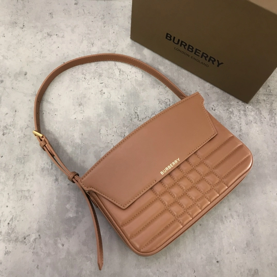 MOMO-- 80611841 item:D-B278A2234R