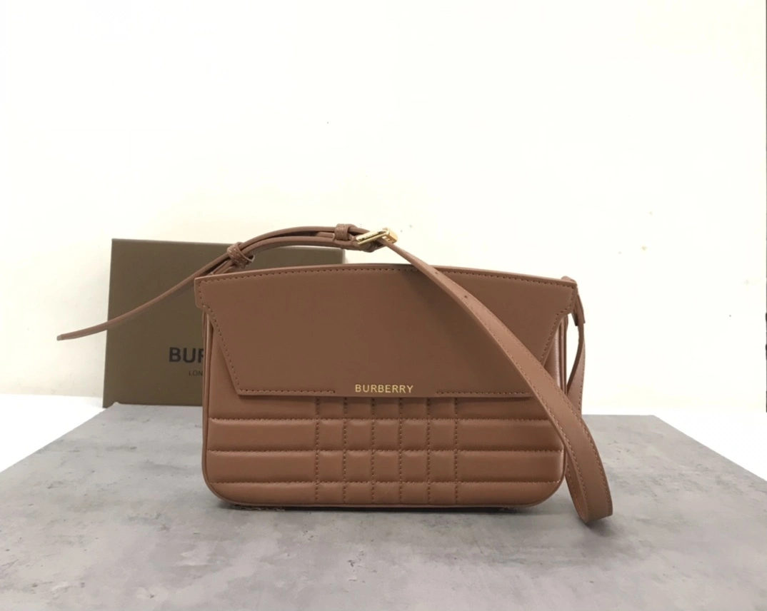 MOMO-- 80611841 item:D-B278A2234R