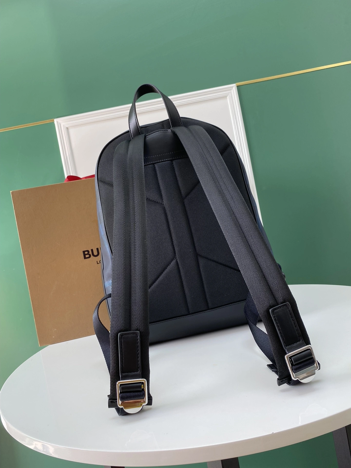 MOMO-- 80613521 item:D-B278A2296R