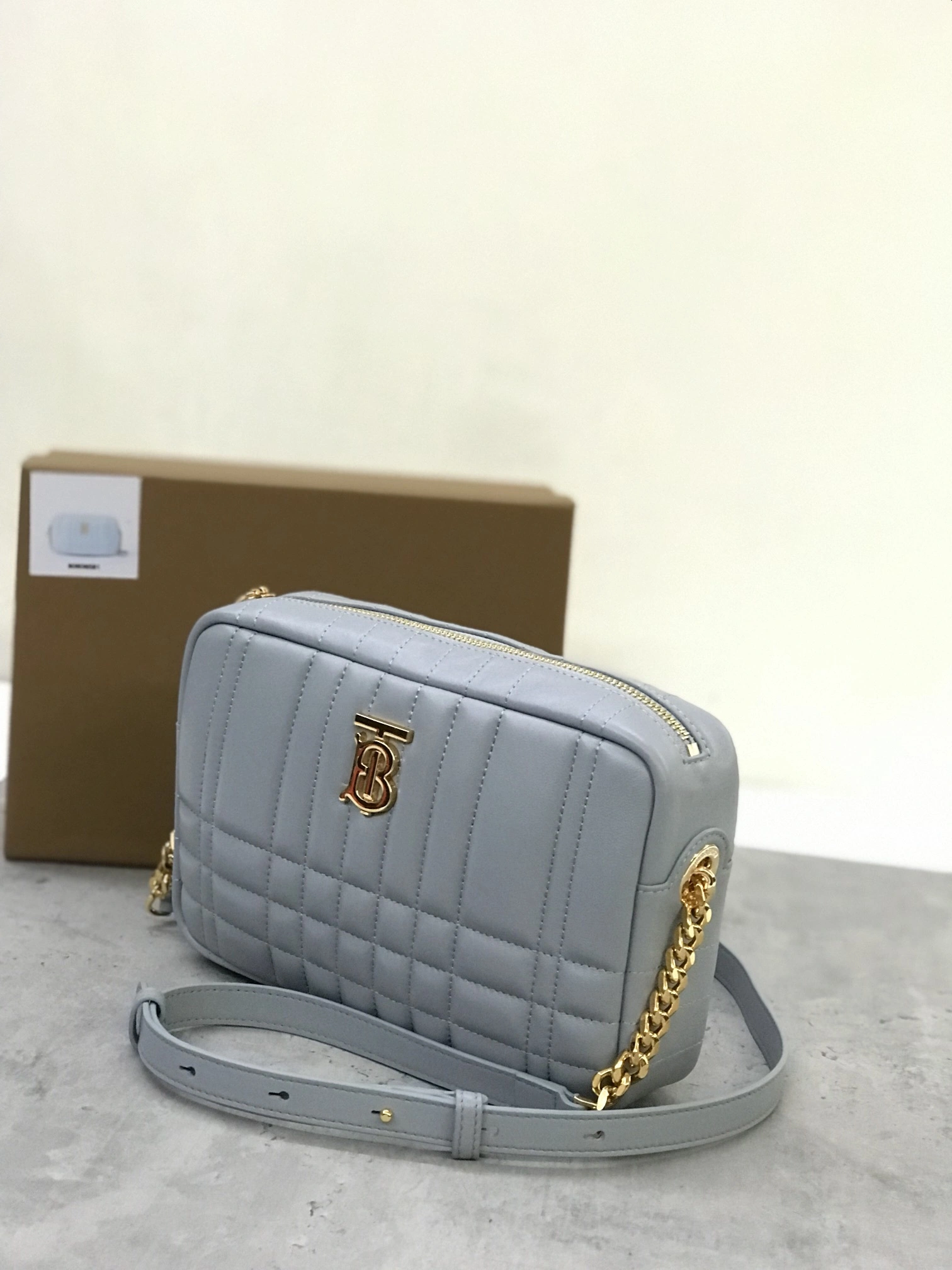 MOMO-- 80614261 item:D-B278A2305R