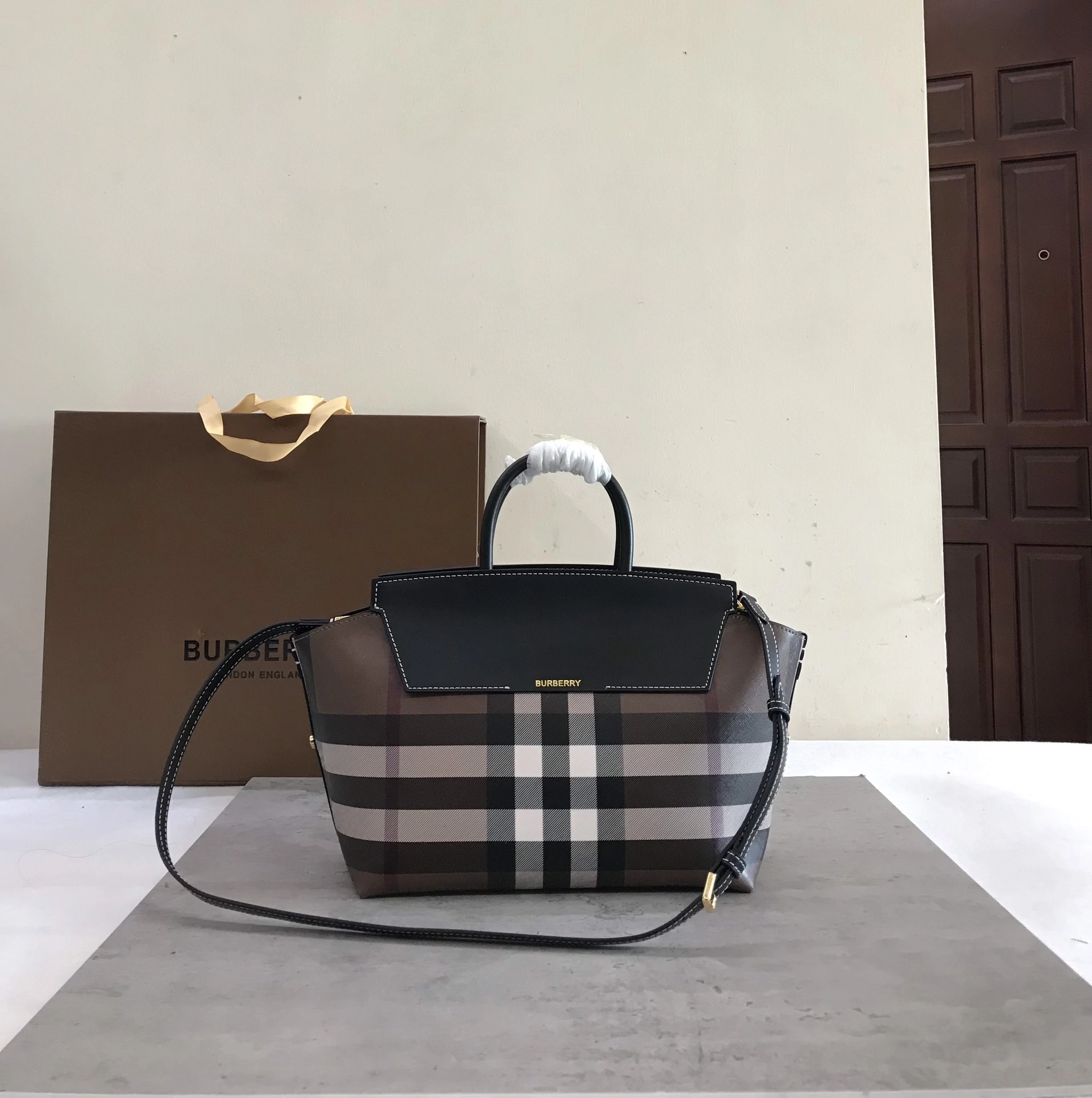 MOMO-- 80618001 item:D-B278A2265R