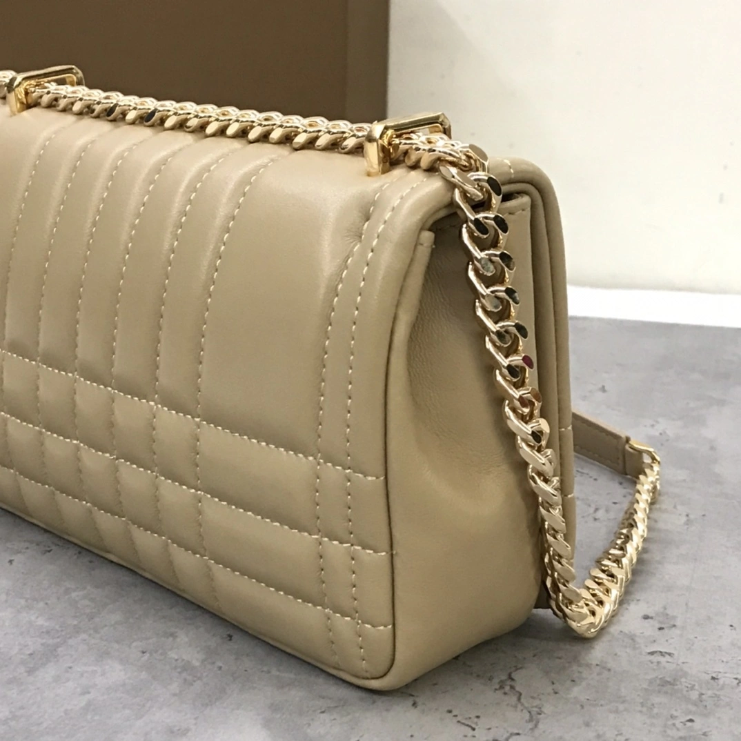 MOMO-- 80630081 item:D-B278A2302R