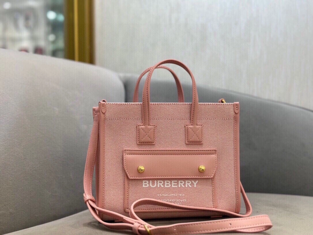 MOMO-- 80633081 item:D-B000A2438R