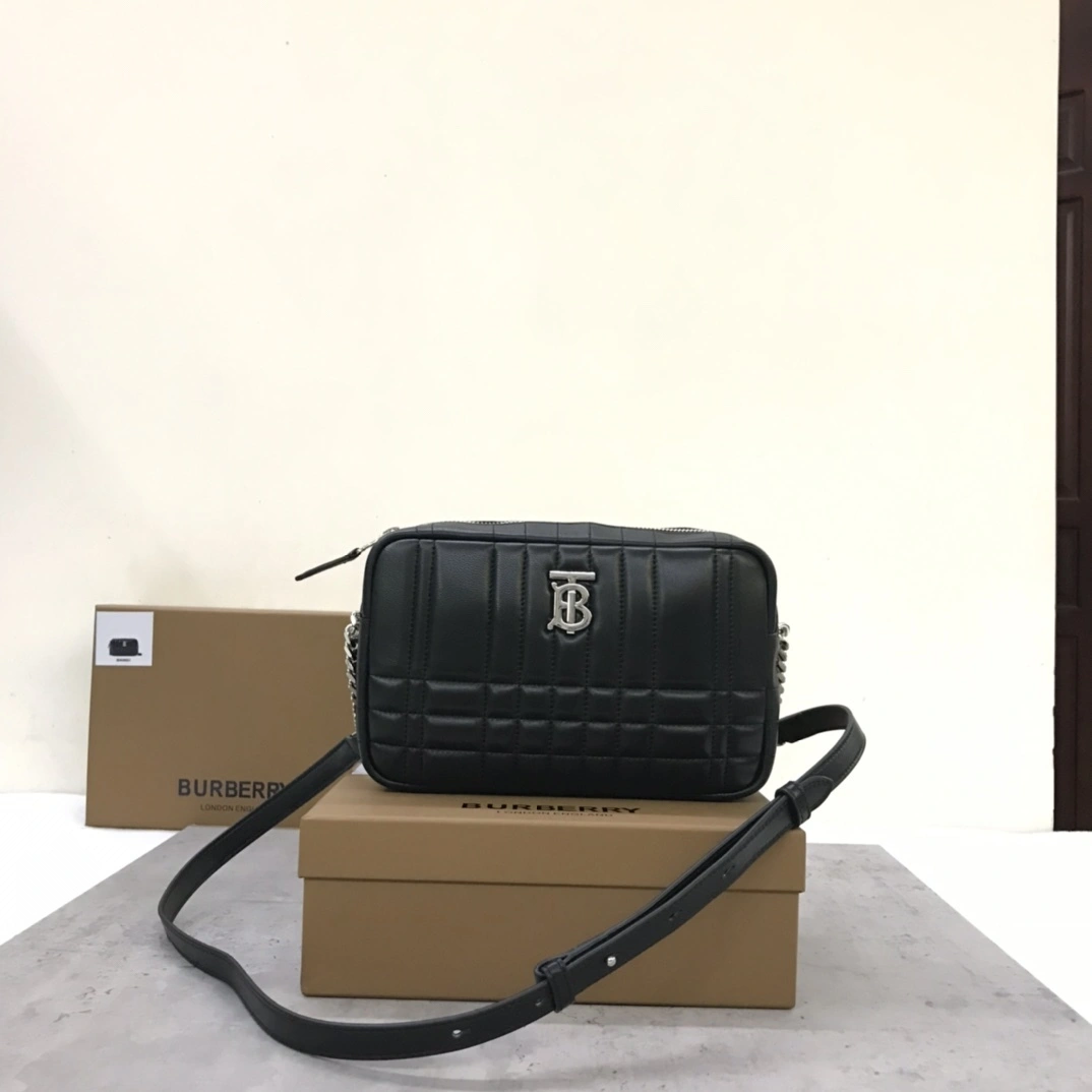MOMO-- 80648551 item:D-B278A2301R