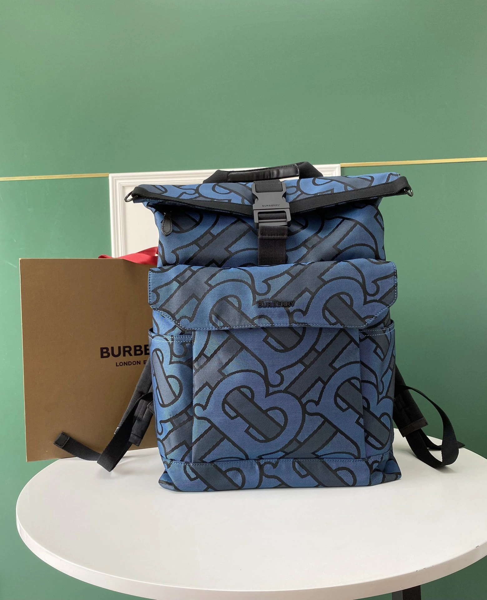 MOMO-- 80661041 item:D-B278A2337R