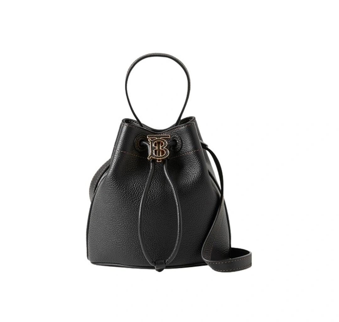 MOMO-- 80661821 item:D-B278A2281R