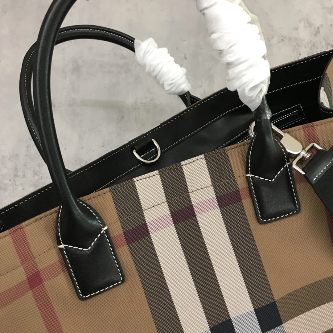 MOMO-- 80662411 item:D-B278A2224R