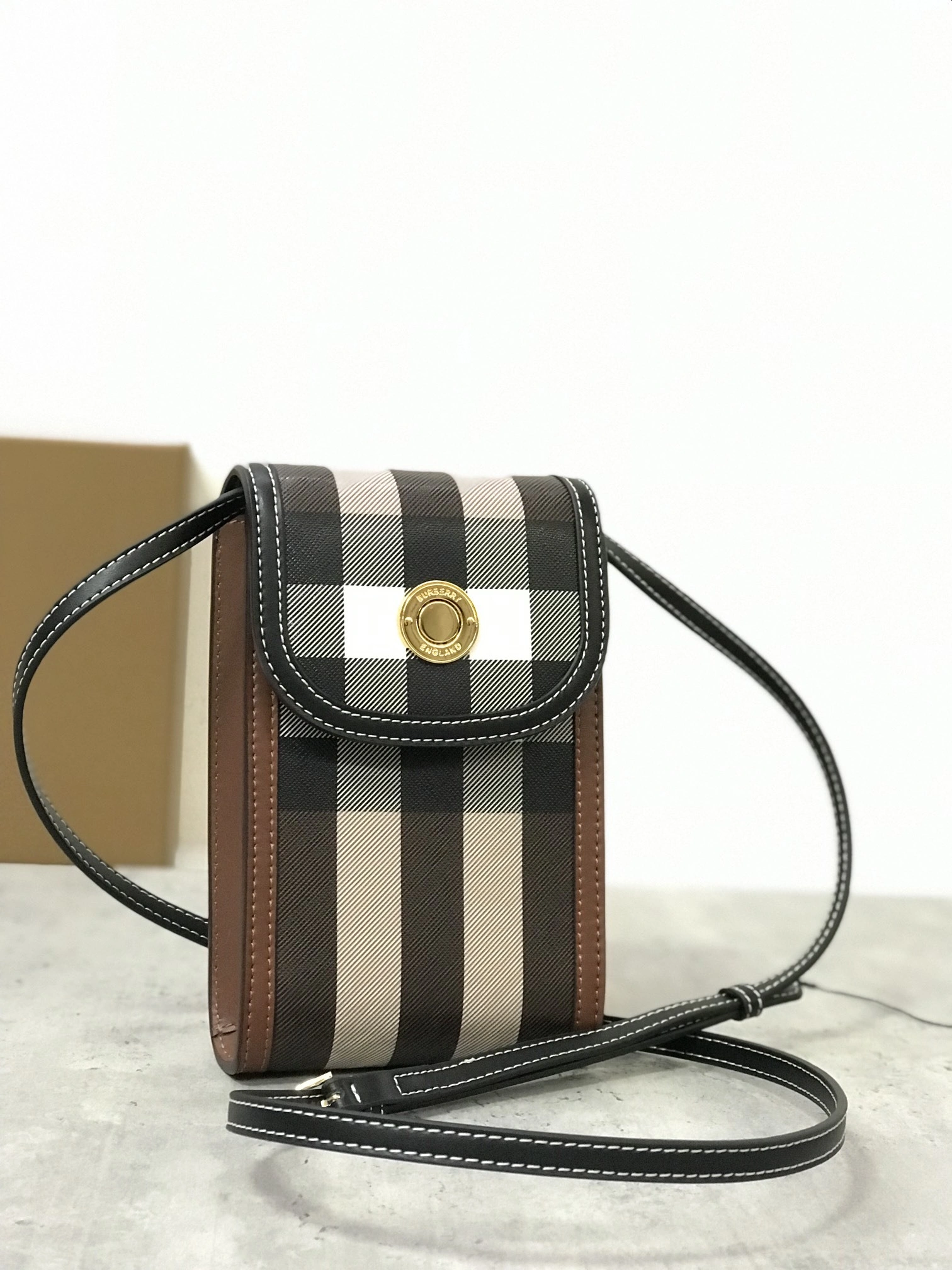 MOMO-- 80671571 item:D-B278A2299R