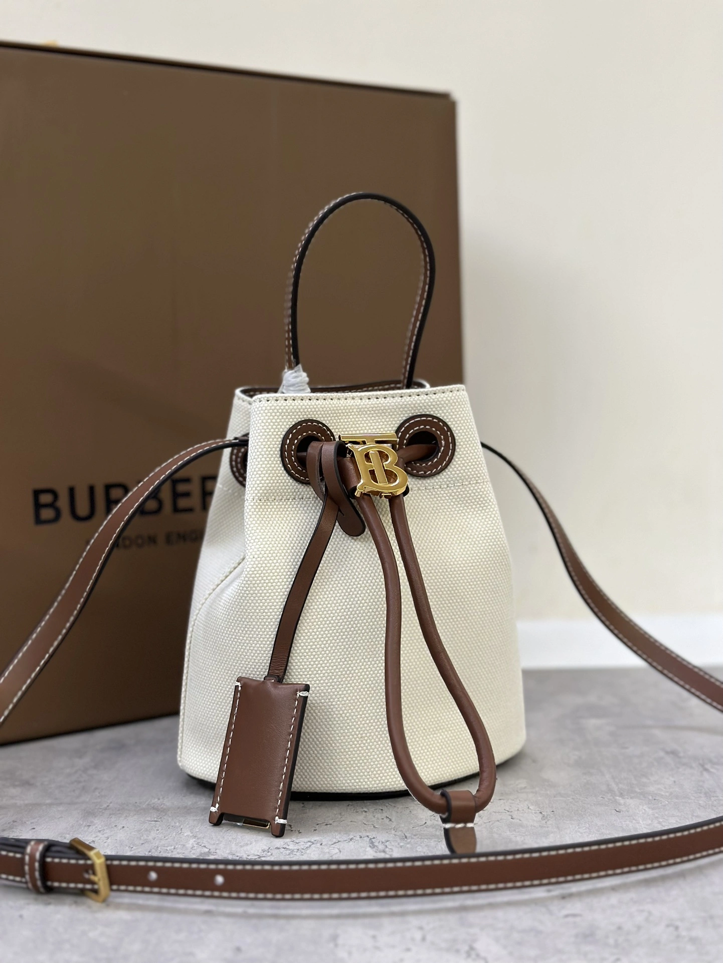 MOMO-- 80705761 item:D-B278A2309R