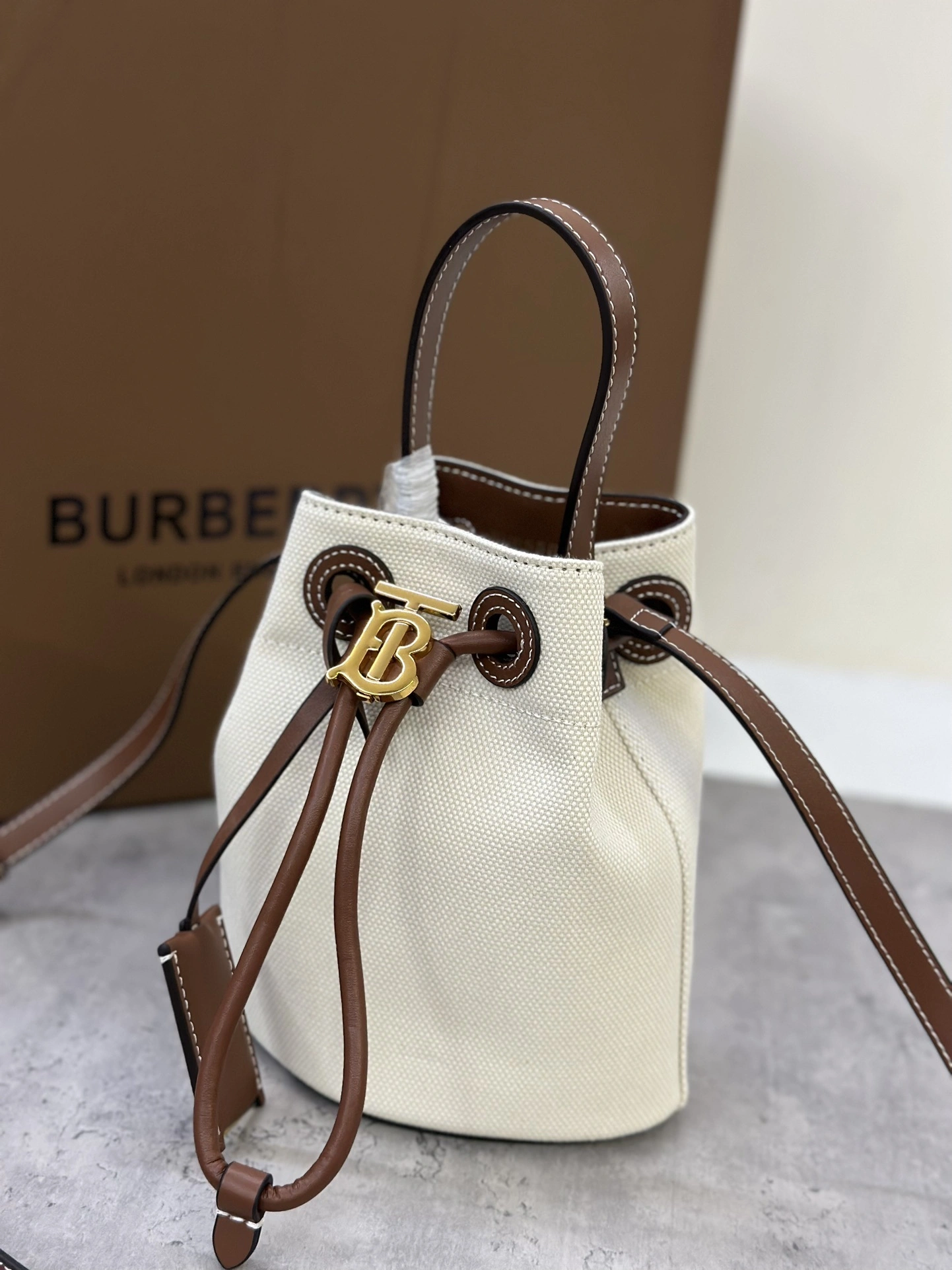 MOMO-- 80705761 item:D-B278A2309R