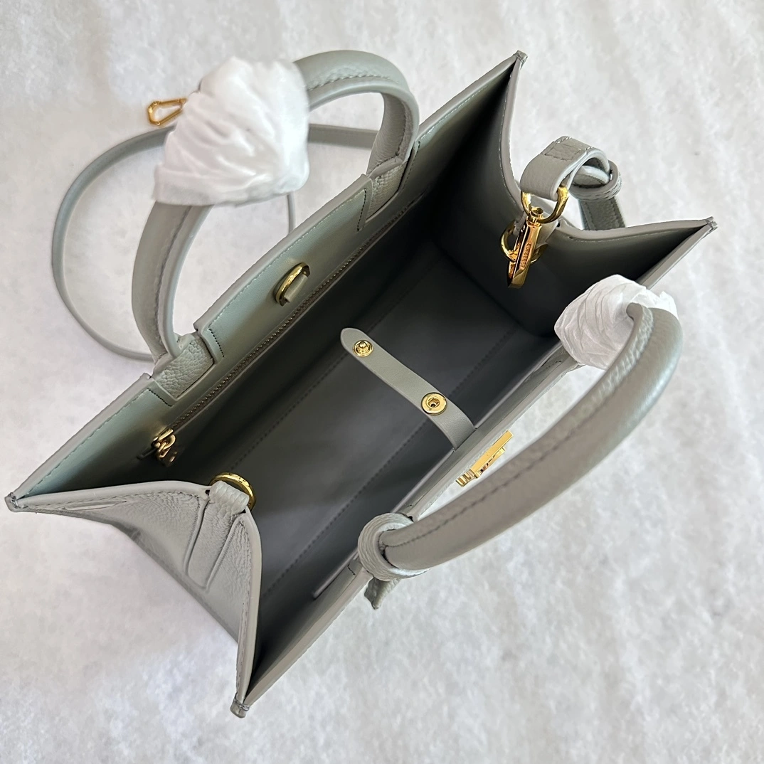 MOMO-- 80725141 item:D-B278A2248R
