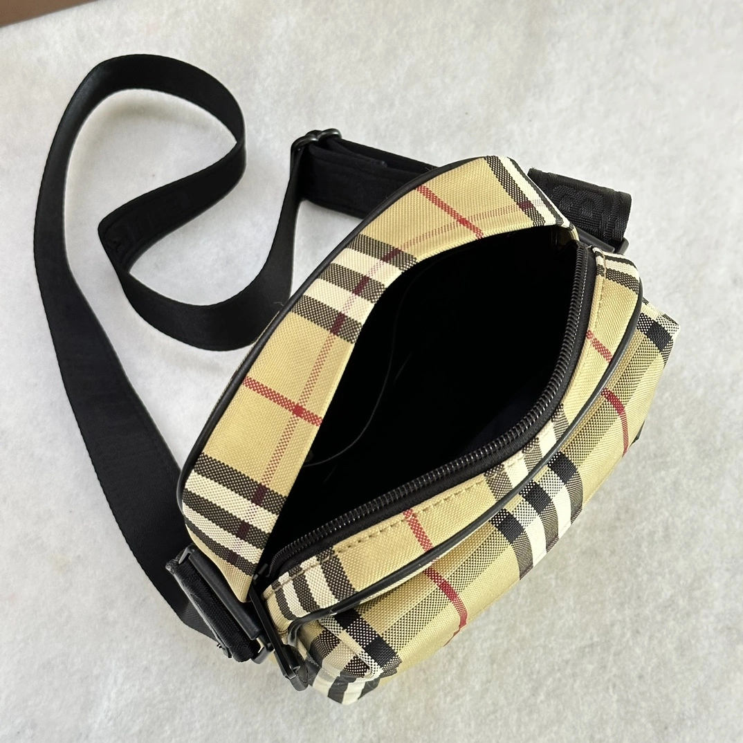 MOMO-- 80732731 item:D-B278A2242R