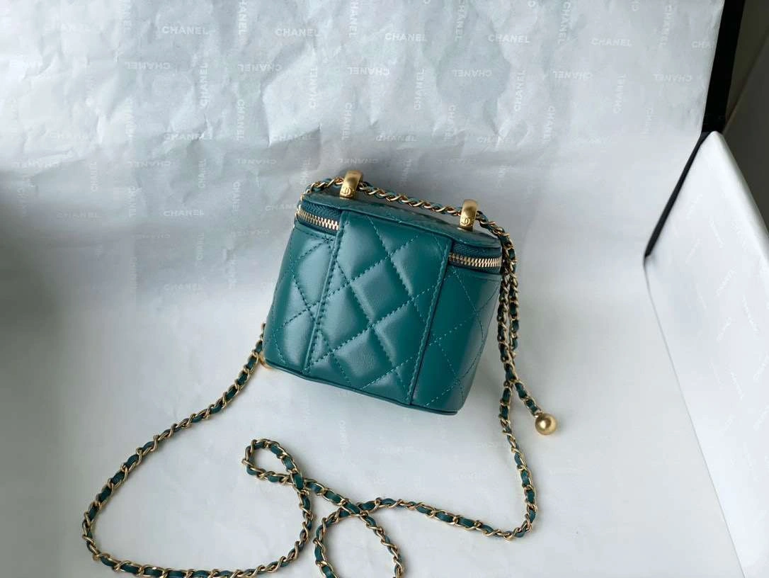 *MOMO---816516 cowhide item :050B00G2202