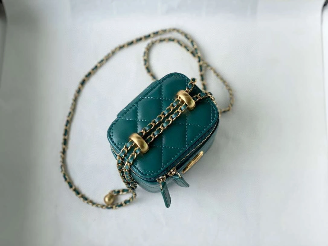 *MOMO---816516 cowhide item :050B00G2202