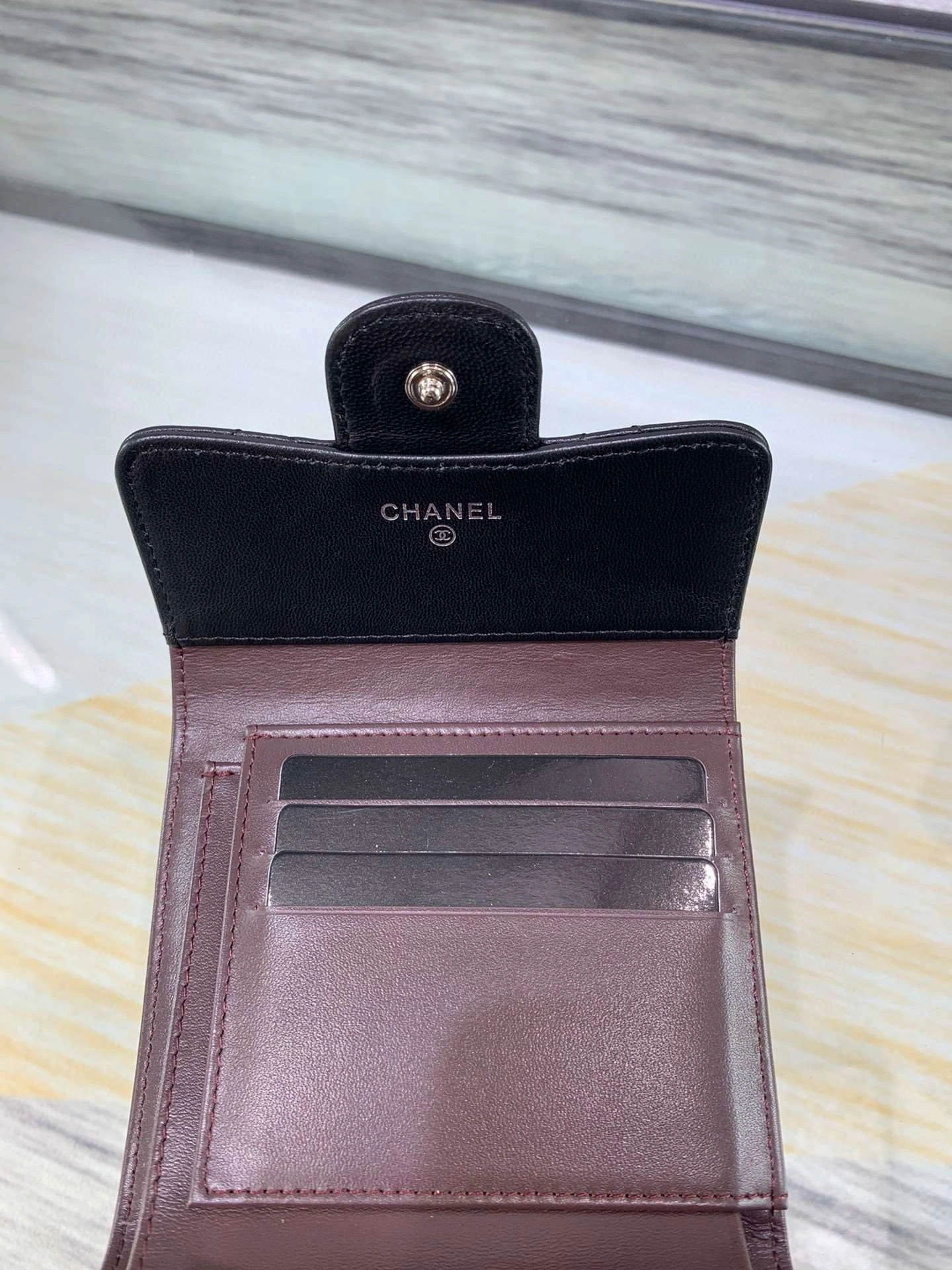 MOMO---82288 Lambskin item : A-B00G2702