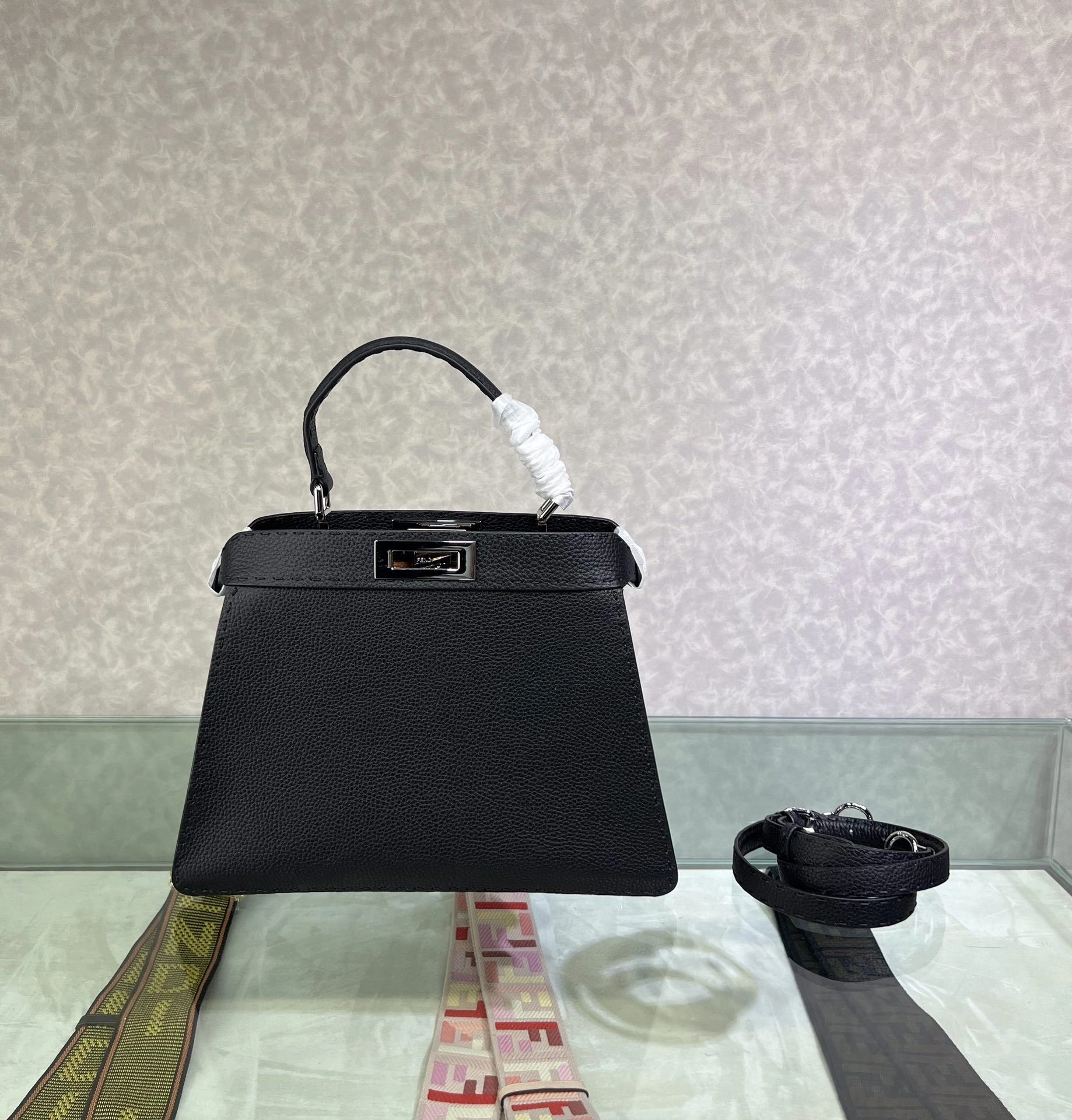 MOMO-- 8BN321-ADYL-F1EEJ Iconic Peekaboo ISeeU Cuoio Romano item:C-B063K2307R