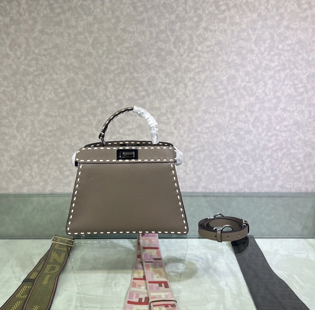 MOMO-- 8BN327-AFQ8-F1F20 Peekaboo ISeeU item:C-B063K2317R