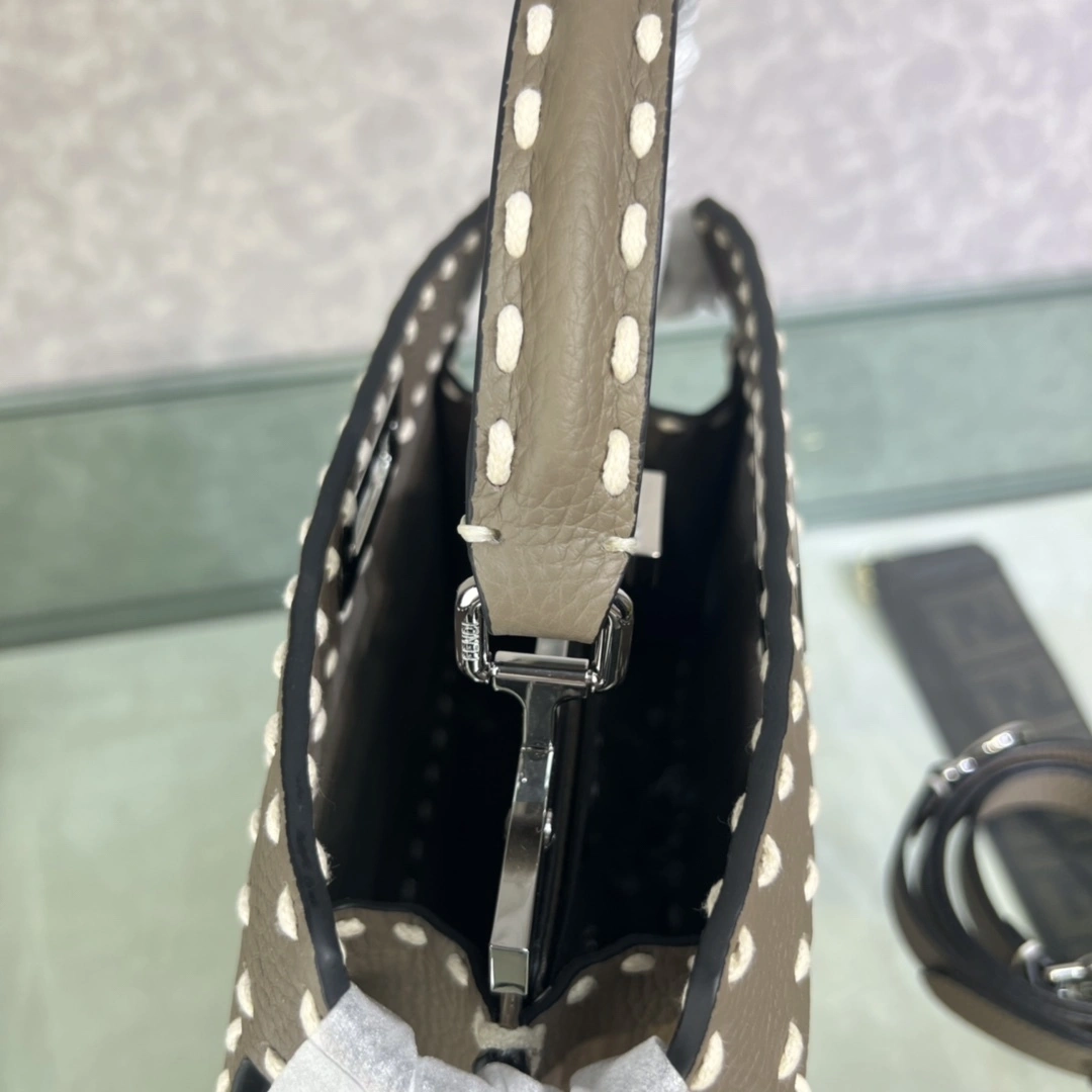 MOMO-- 8BN327-AFQ8-F1F20 Peekaboo ISeeU item:C-B063K2317R
