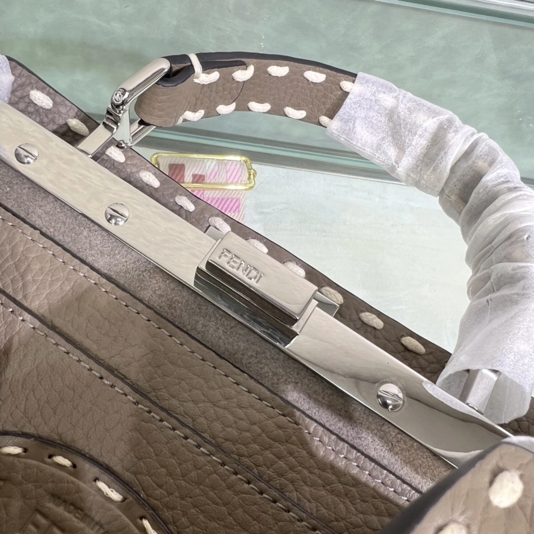 MOMO-- 8BN327-AFQ8-F1F20 Peekaboo ISeeU item:C-B063K2317R