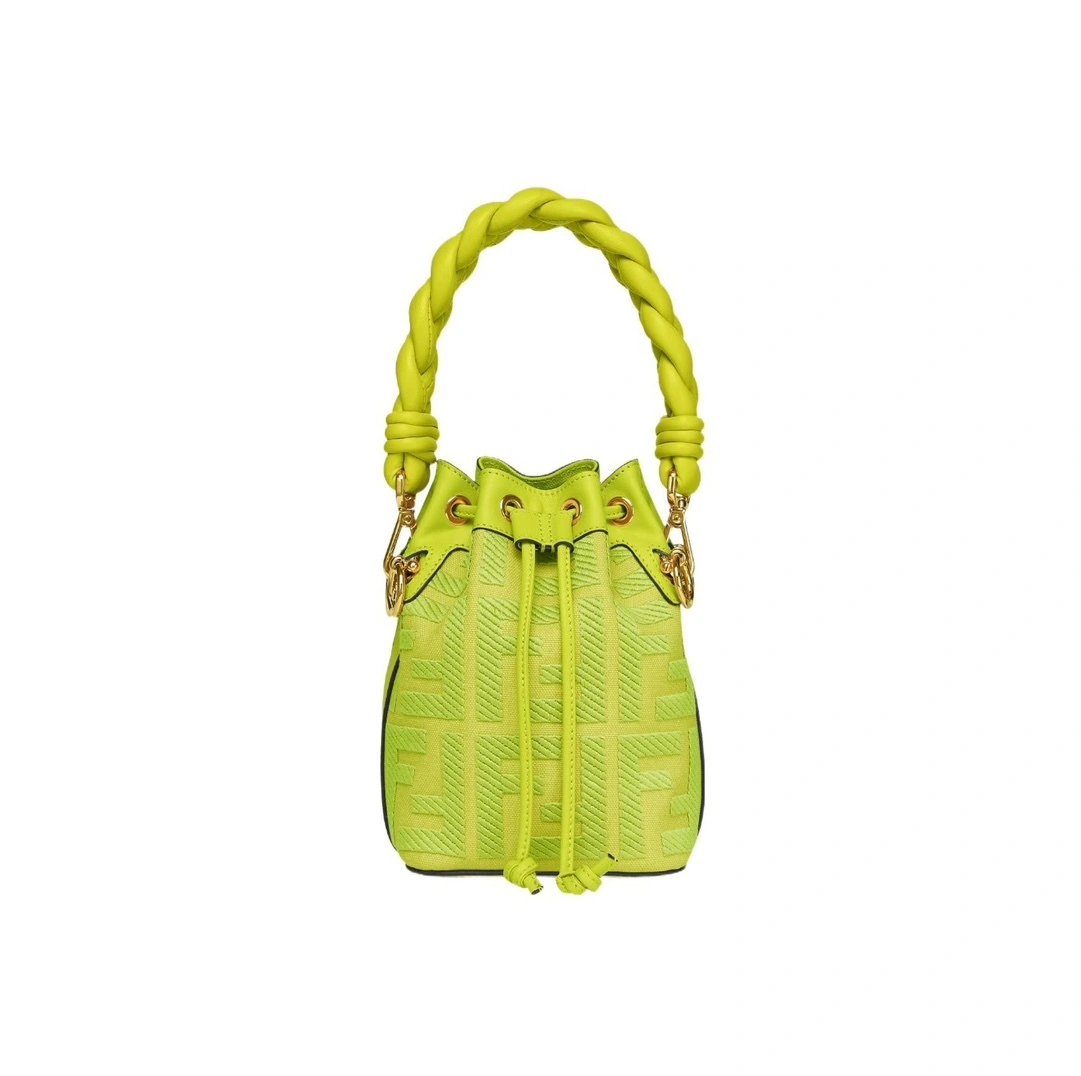 MOMO-- 8BS010-AKKW-F1JCP item：C-B118H1707R