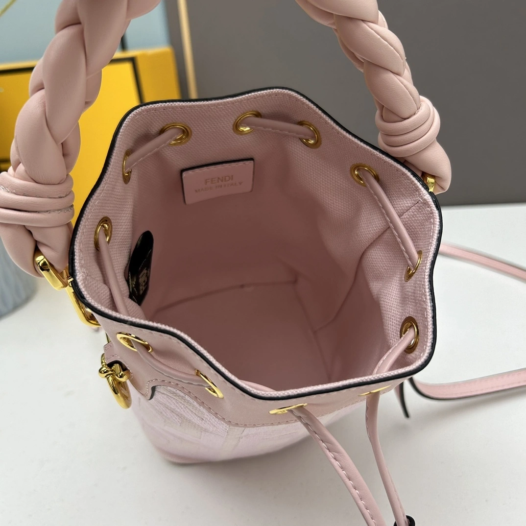 MOMO-- 8BS010AKKWF1HZ2 item：C-B118H1706R