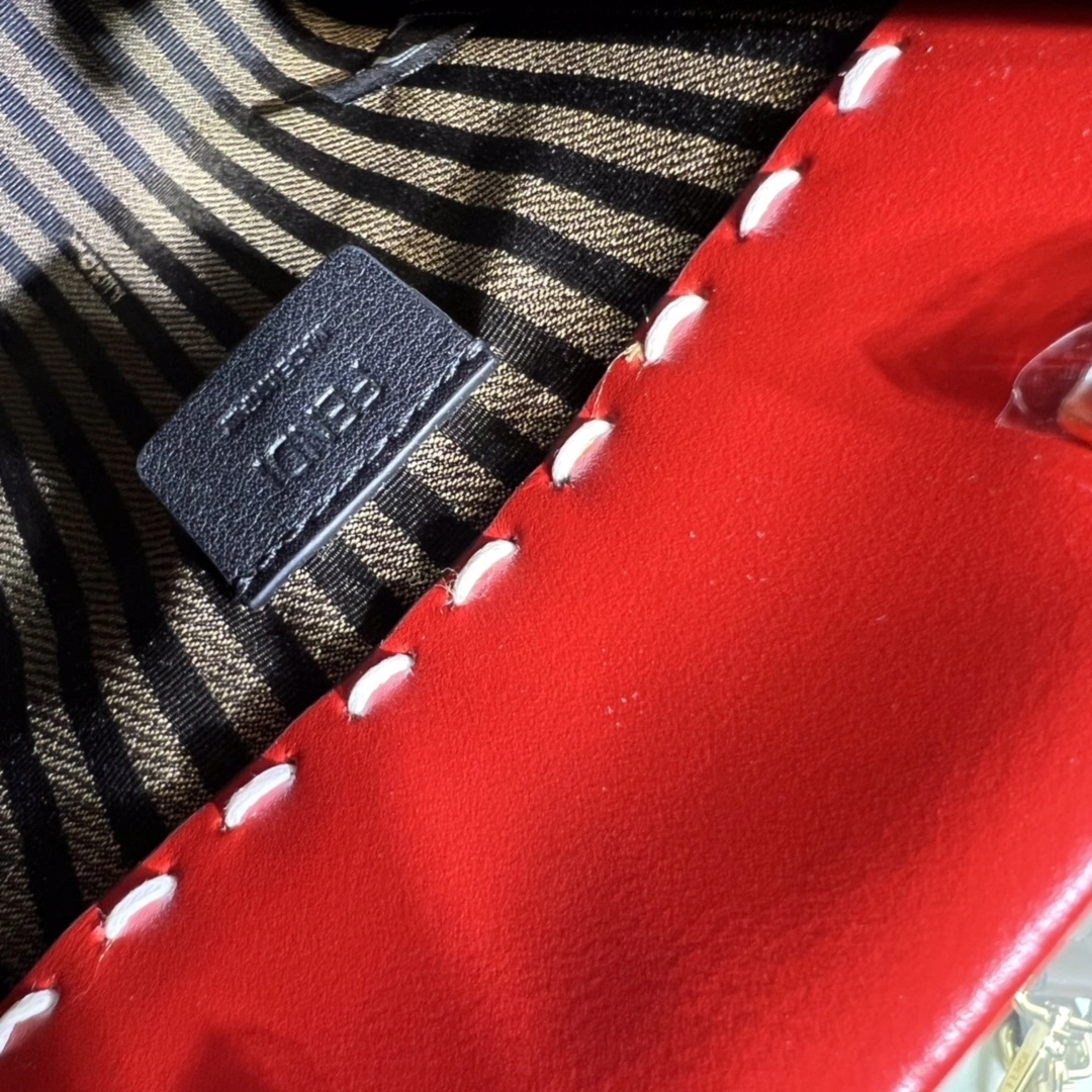MOMO-- 8BS051-AHNV-F0XVW item：C-B063H0226R