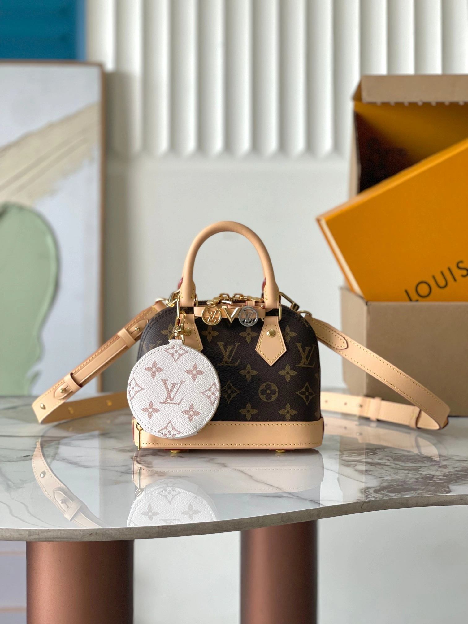 MOMO-- 8V K00015 high quality version item:E-B000I1013