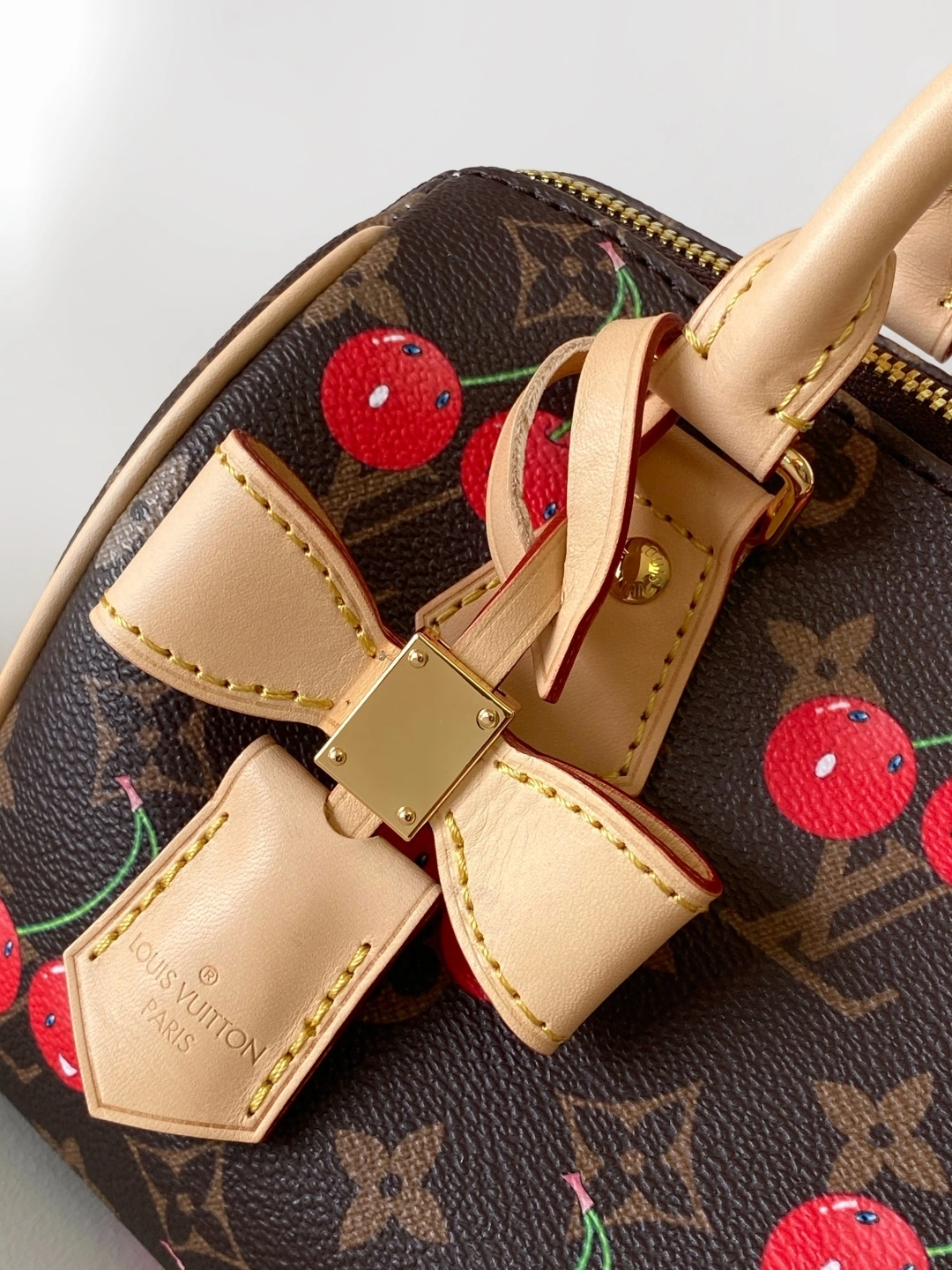 MOMO-- 8V M 13094 Speedy Bandoulière item:E-B000F1903