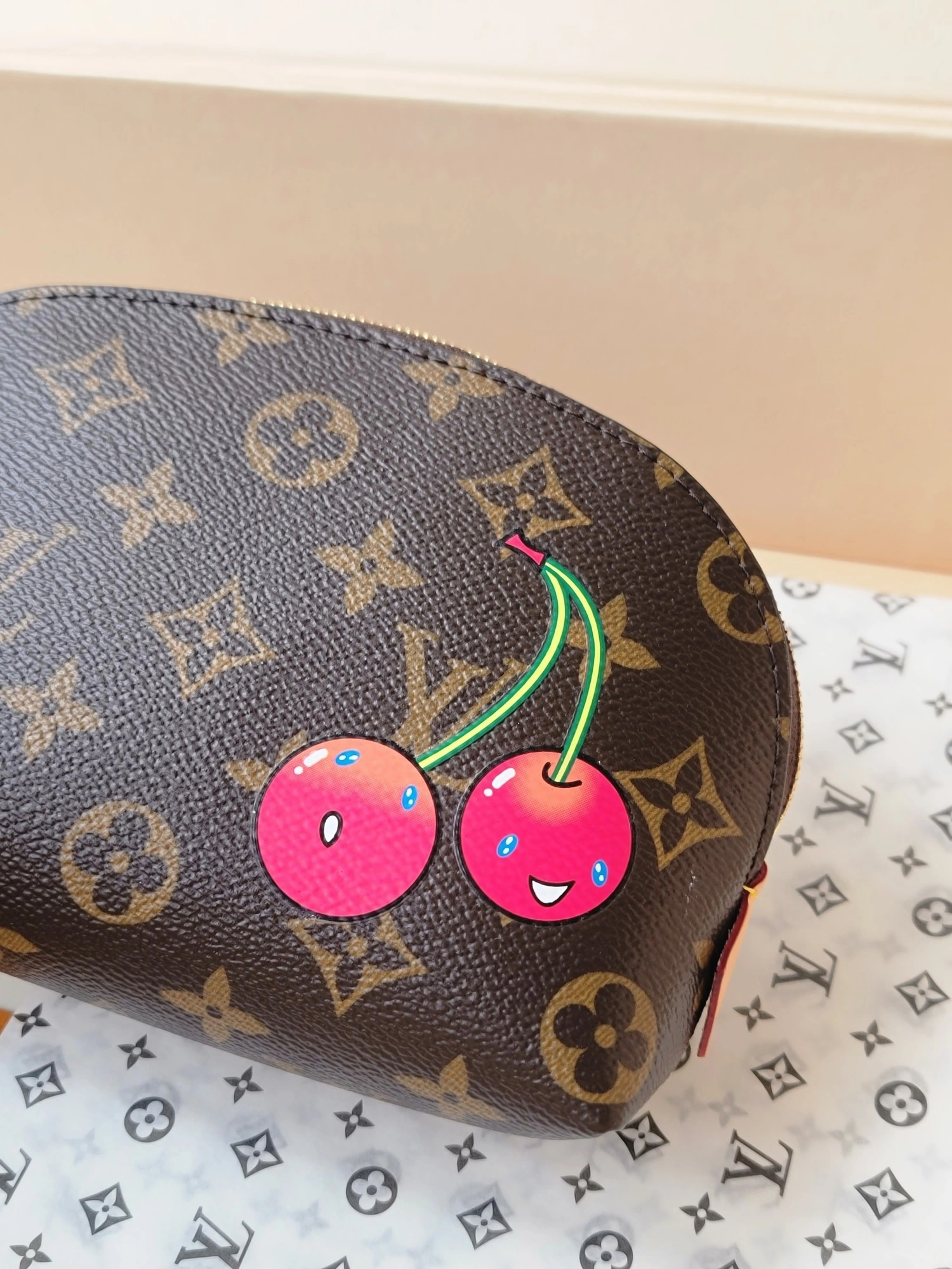 MOMO-- 8V M 13766 item:E-B563F1902