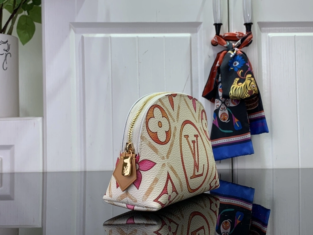 MOMO-- 8V M11239 Pochette Cosmétique item:D-B174G2111