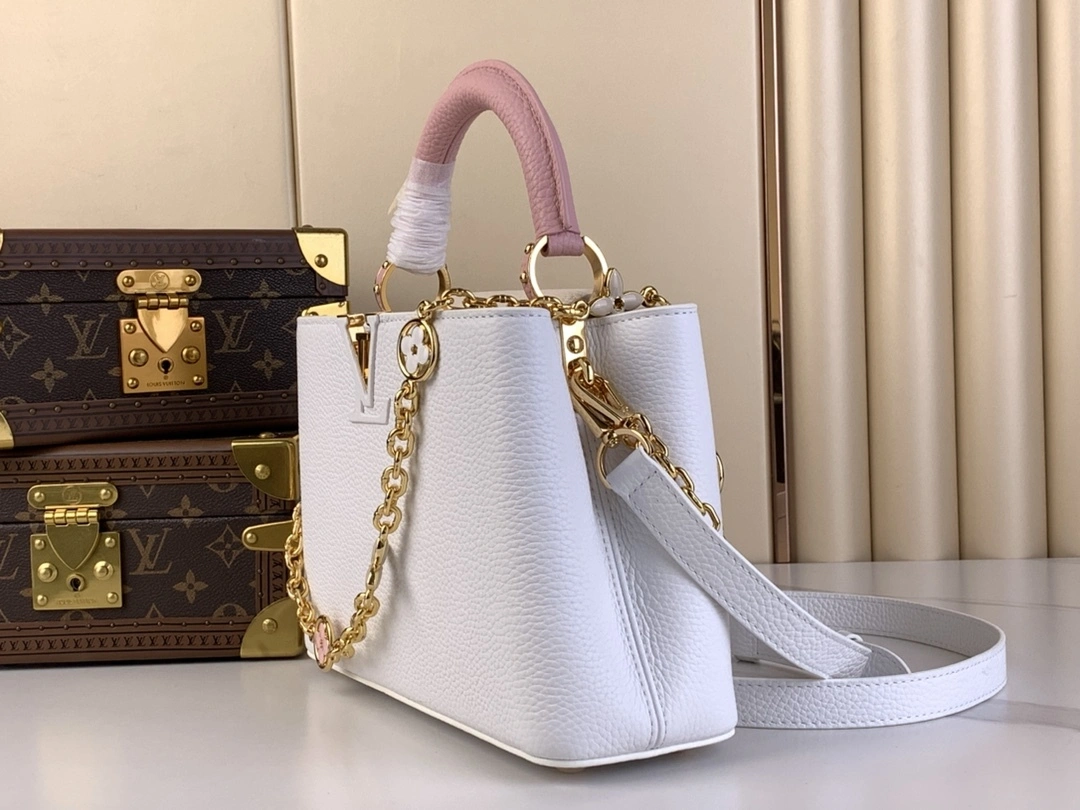 MOMO-- 8V M11343 high quality version Capucines item:E-B000B2338
