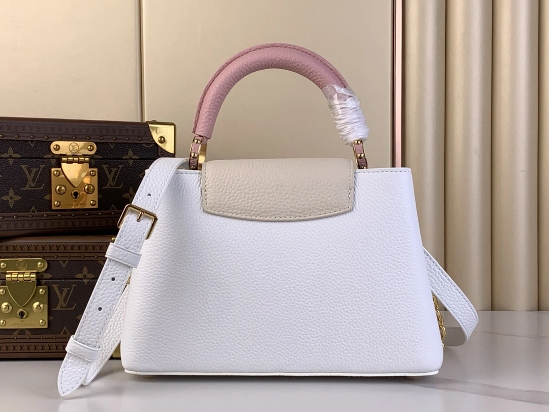 MOMO-- 8V M11343 high quality version Capucines item:E-B000B2338