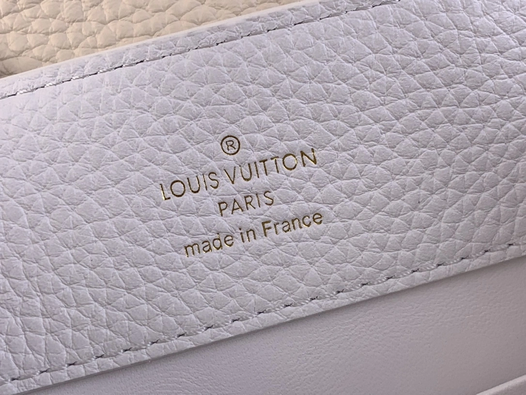 MOMO-- 8V M11343 high quality version Capucines item:E-B000B2338