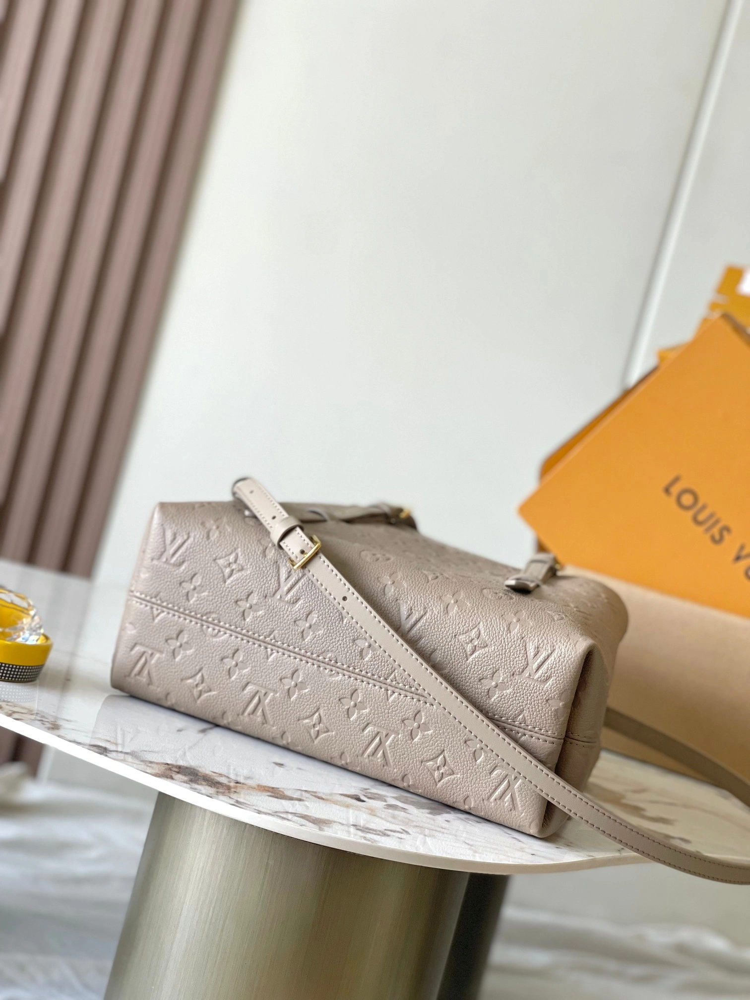 MOMO-- 8V M11463 high quality version Babylone Tote item:D-B106J0837