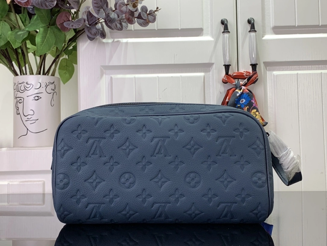 MOMO-- 8V M11497 Dopp Kit item:D-B174G2119