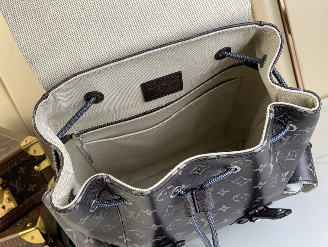 &MOMO-- 8V M11521 high quality version Christopher cowhide item:E-B000A1704