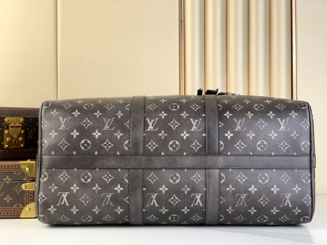 MOMO-- 8V M11596 high quality version cowhide item:E-B000A1705