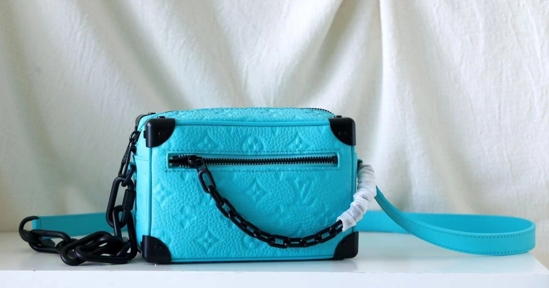 MOMO-- 8V M11673 MINISOFTTRUNK item:D-B000H0109
