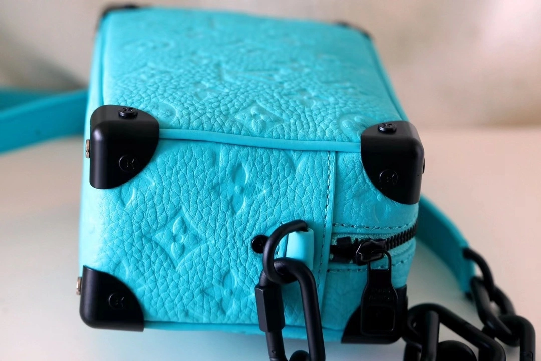 MOMO-- 8V M11673 MINISOFTTRUNK item:D-B000H0109