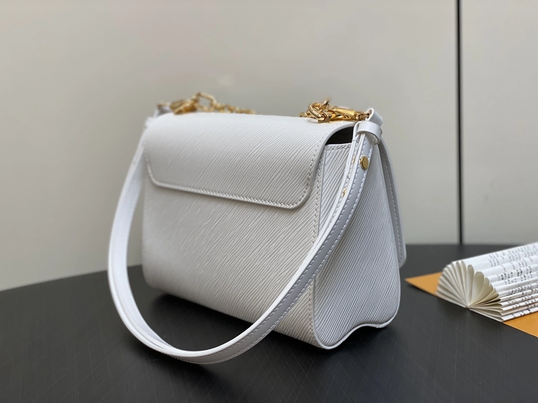MOMO-- 8V M11724 high quality version Twist cowhide item:E-B000C0525
