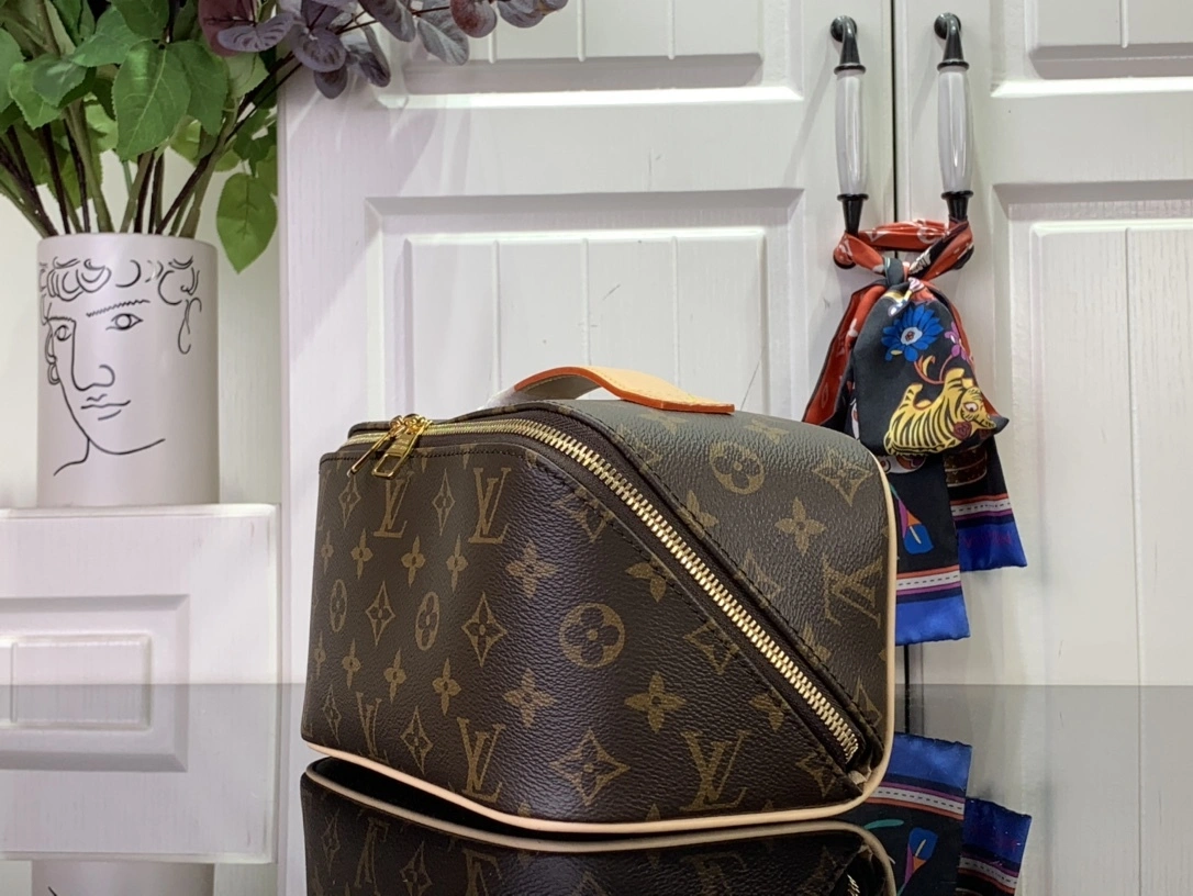 MOMO-- 8V M11750 Toiletry Bag2 Compartments item:D-B174G2121