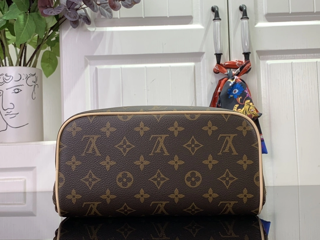 MOMO-- 8V M11750 Toiletry Bag2 Compartments item:D-B174G2121