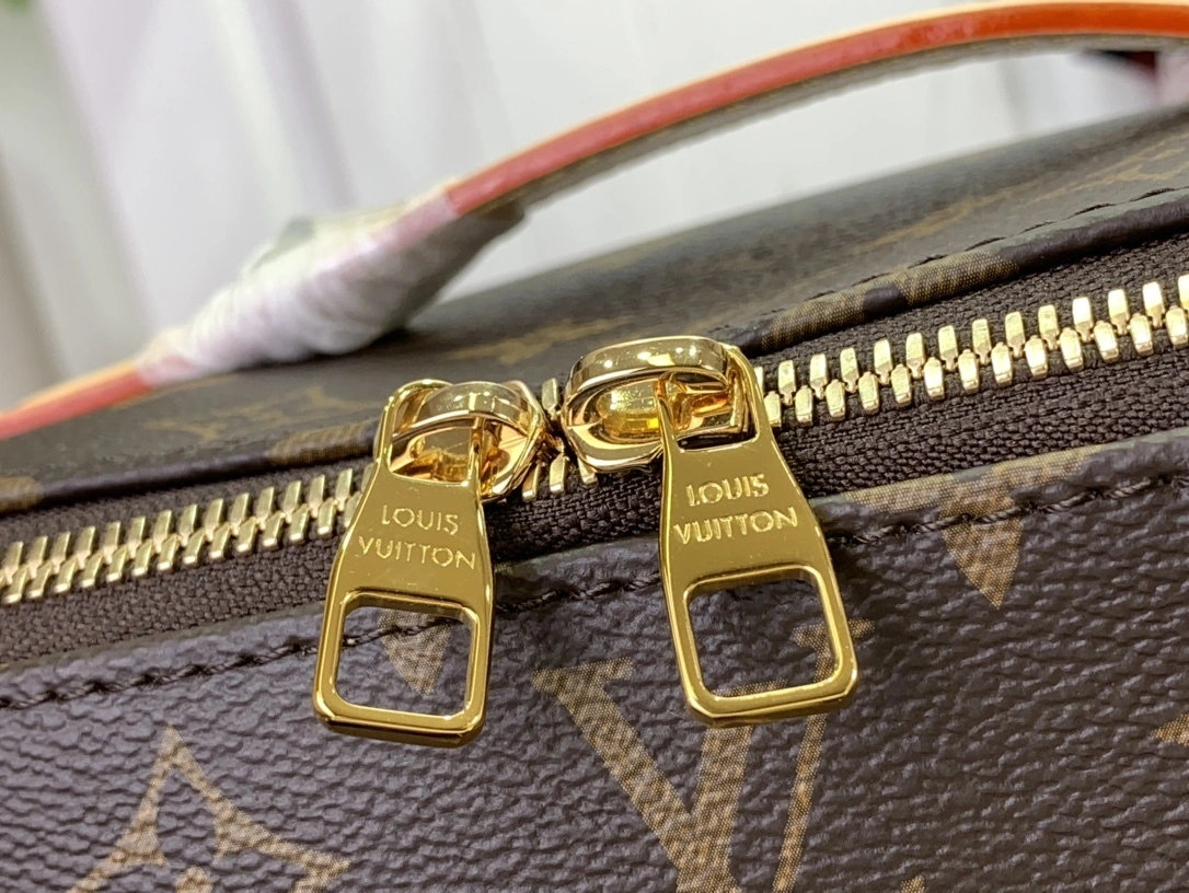 MOMO-- 8V M11750 Toiletry Bag2 Compartments item:D-B174G2121
