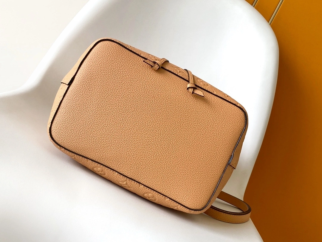 MOMO-- 8V M11815 high quality version cowhide item:D-B271J0808