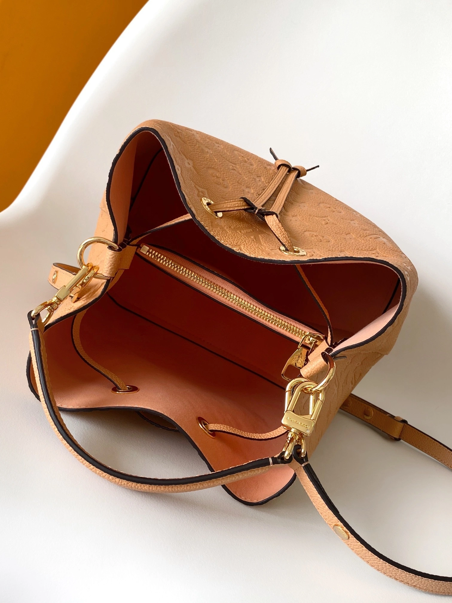 MOMO-- 8V M11815 high quality version cowhide item:D-B271J0808