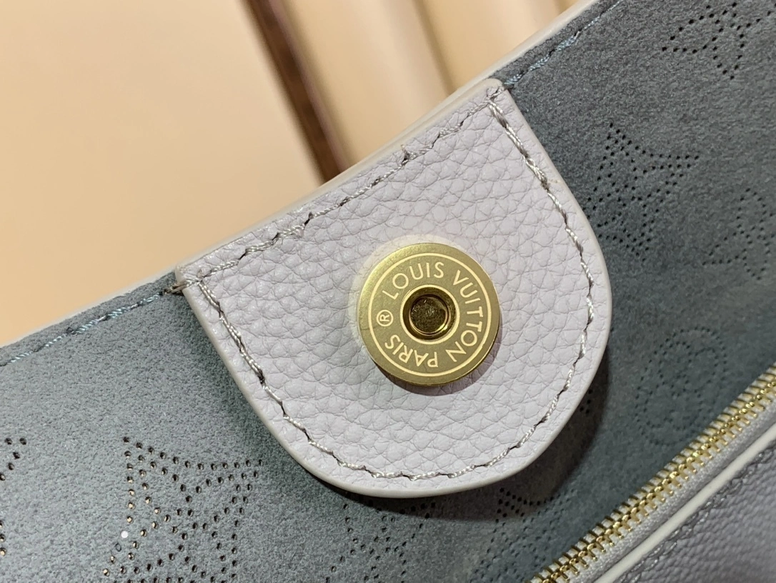 MOMO-- 8V M12093 high quality version Calfskin item:E-B000C0218