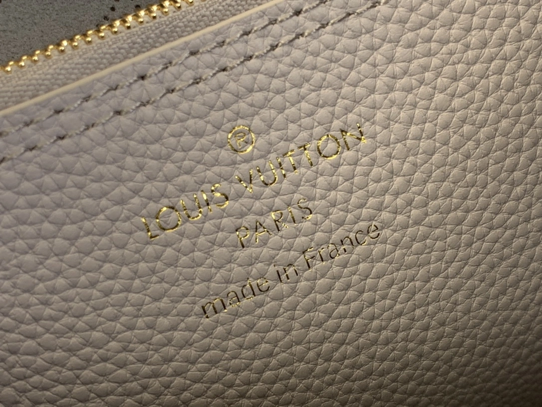 MOMO-- 8V M12093 high quality version Calfskin item:E-B000C0218