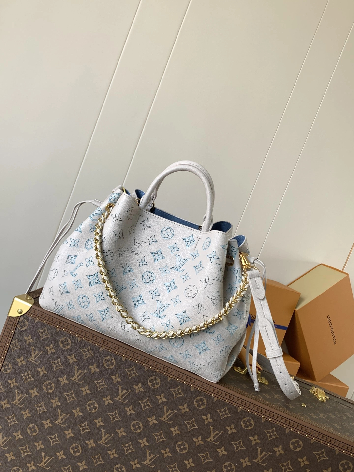 MOMO-- 8V M12127 high quality version Bella Tote cowhide item:E-B000A1311