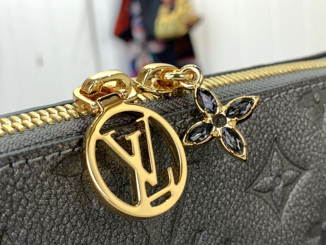MOMO-- 8V M12174 high quality version Pochette Sèvres Ski item:E-B063C0229